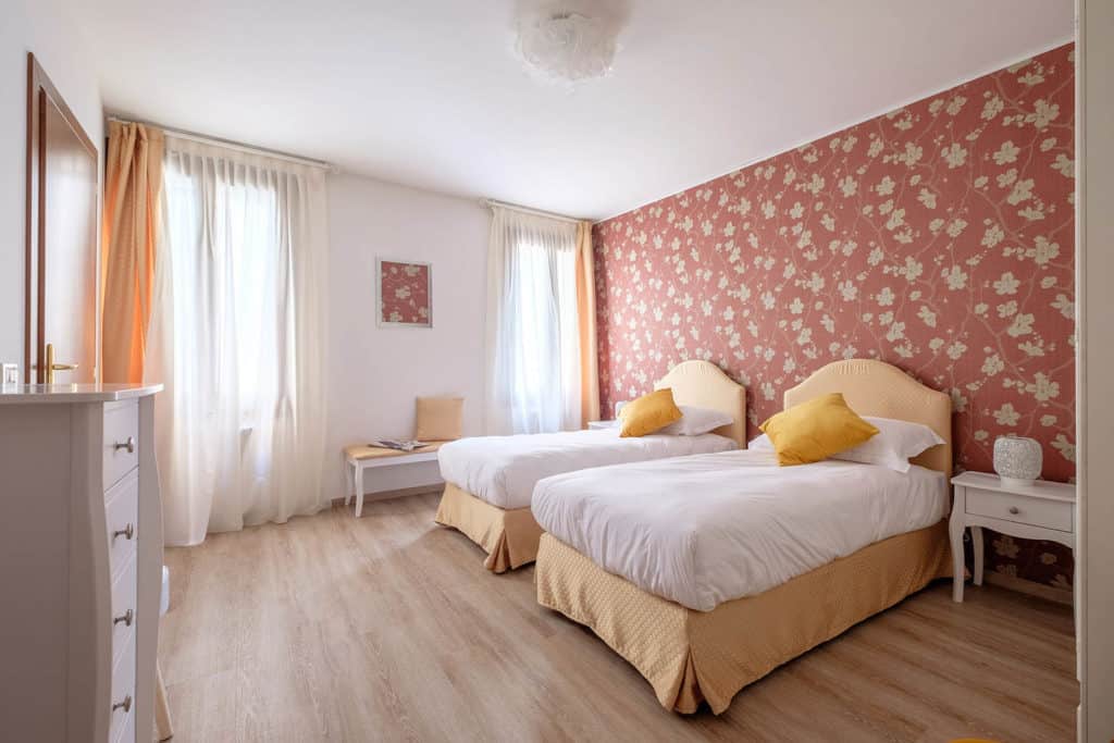 Right side of luminous large double bedroom - Ai Turchesi Apartment Right side of luminous large double bedroom - Ai Turchesi Apartment