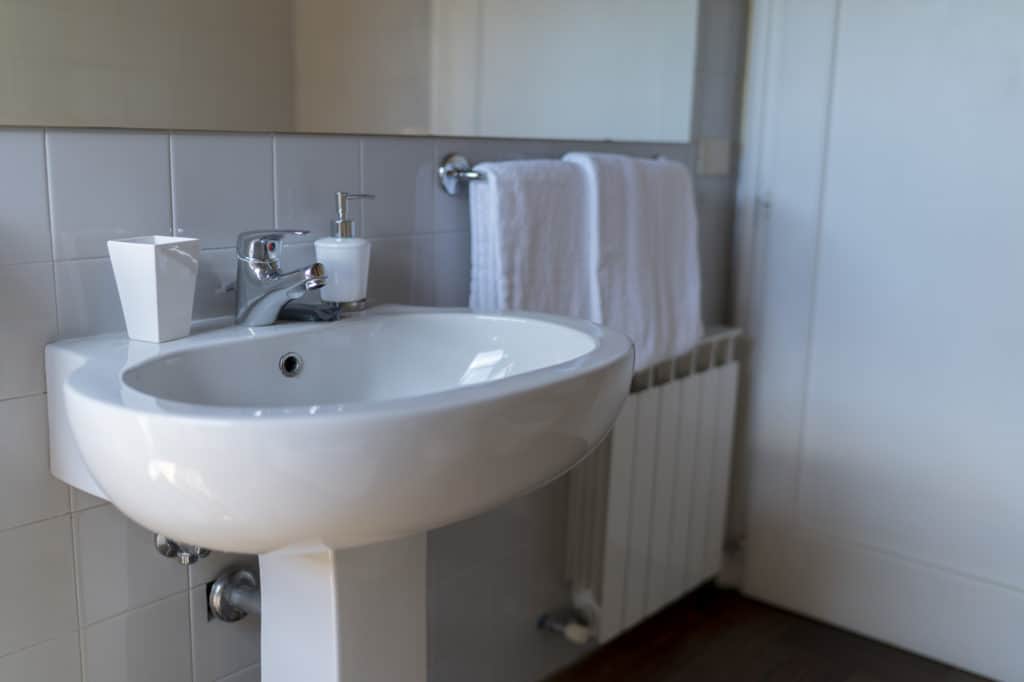 Detail of the sink of the small bathroom - Altana Studio Apartment Detail of the sink of the small bathroom - Altana Studio Apartment