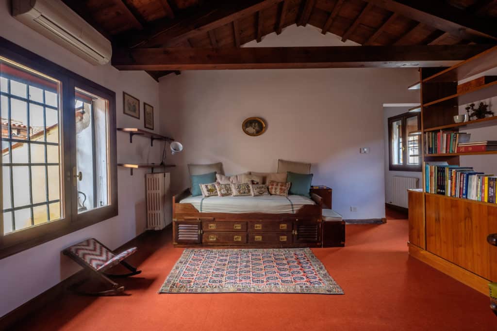 Small studio with sofa bed and library - Ca' Affresco 1 Apartment Small studio with sofa bed and library - Ca' Affresco 1 Apartment