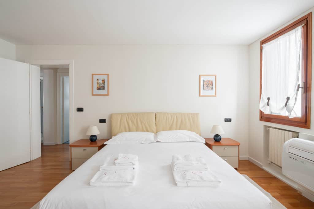 Large master bedroom - Ca' Coriandolo Apartment Large master bedroom - Ca' Coriandolo Apartment