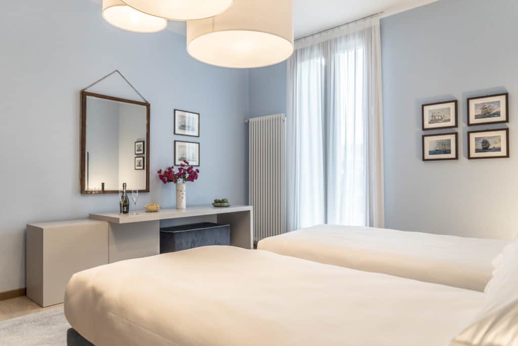 Large double bedroom with single beds and modern furnishing - Ca Large double bedroom with single beds and modern furnishing - Ca' del Capitano Apartment