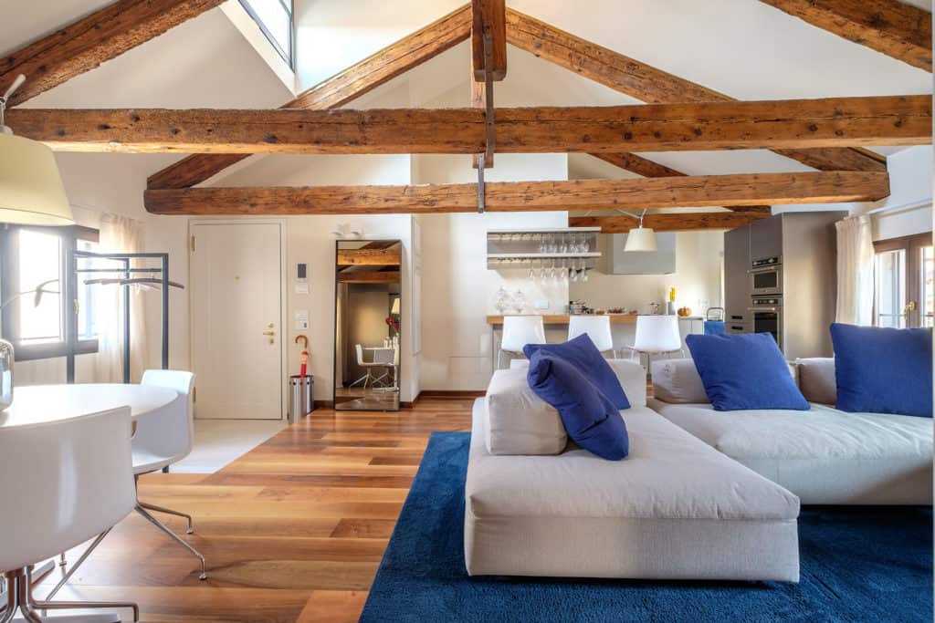 Large open space living room and dining room - Ca' Garzoni Moro - Clemente Apartment Large open space living room and dining room - Ca' Garzoni Moro - Clemente Apartment