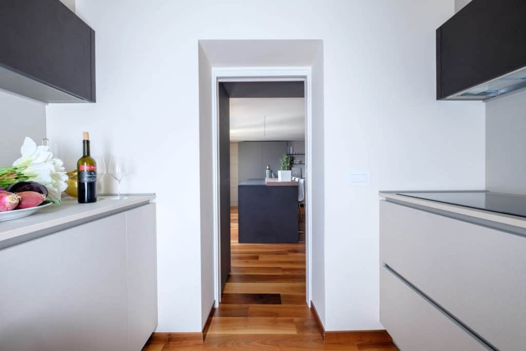 Exit door of the modern kitchen - Ca' Garzoni Moro - Lido Apartment Exit door of the modern kitchen - Ca' Garzoni Moro - Lido Apartment