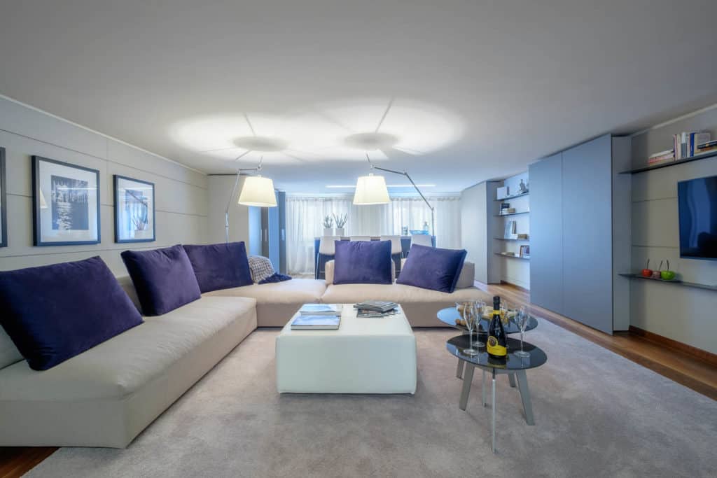Open air living area with large sofa - Ca' Garzoni Moro - Lido Apartment Open air living area with large sofa - Ca' Garzoni Moro - Lido Apartment