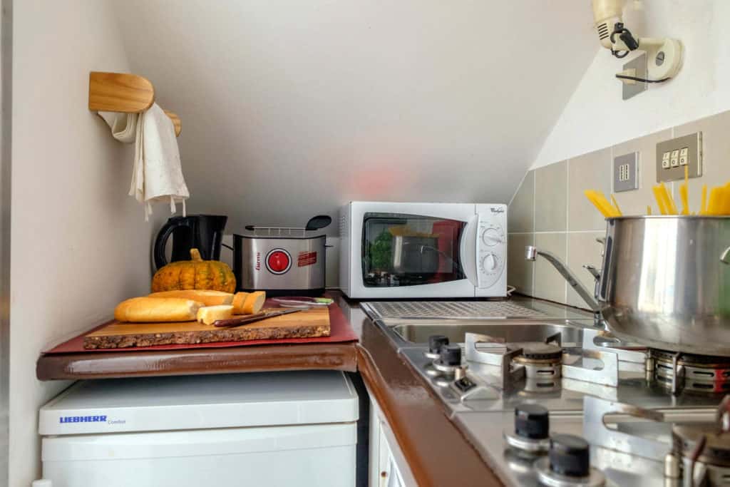 Small kitchen with decorations - Ca' Mocenigo Apartment Small kitchen with decorations - Ca' Mocenigo Apartment