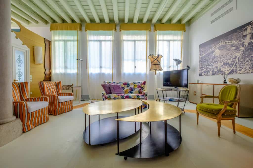Designer coffee table - Ca' del Ramo d'Oro Apartment Designer coffee table - Ca' del Ramo d'Oro Apartment
