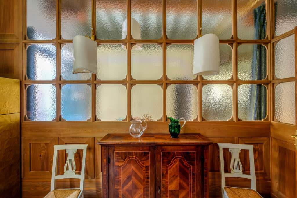 Vintage window and cabinet - Ca' del Ramo d'Oro Apartment Vintage window and cabinet - Ca' del Ramo d'Oro Apartment