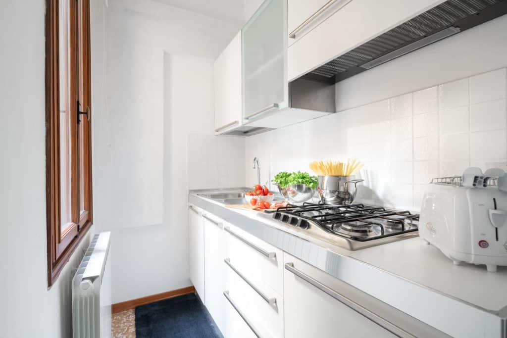 Small kitchen with modern furnishing - Casa Graziosa Apartment Small kitchen with modern furnishing - Casa Graziosa Apartment