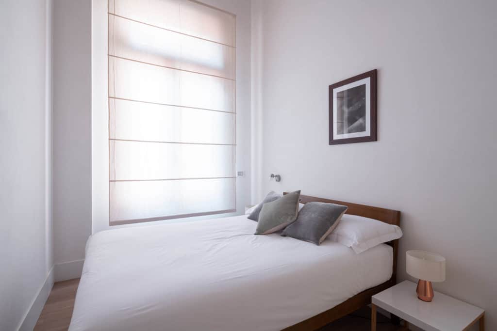 Luminous small master bedroom - Palazzo Molin Massari Apartment Luminous small master bedroom - Palazzo Molin Massari Apartment