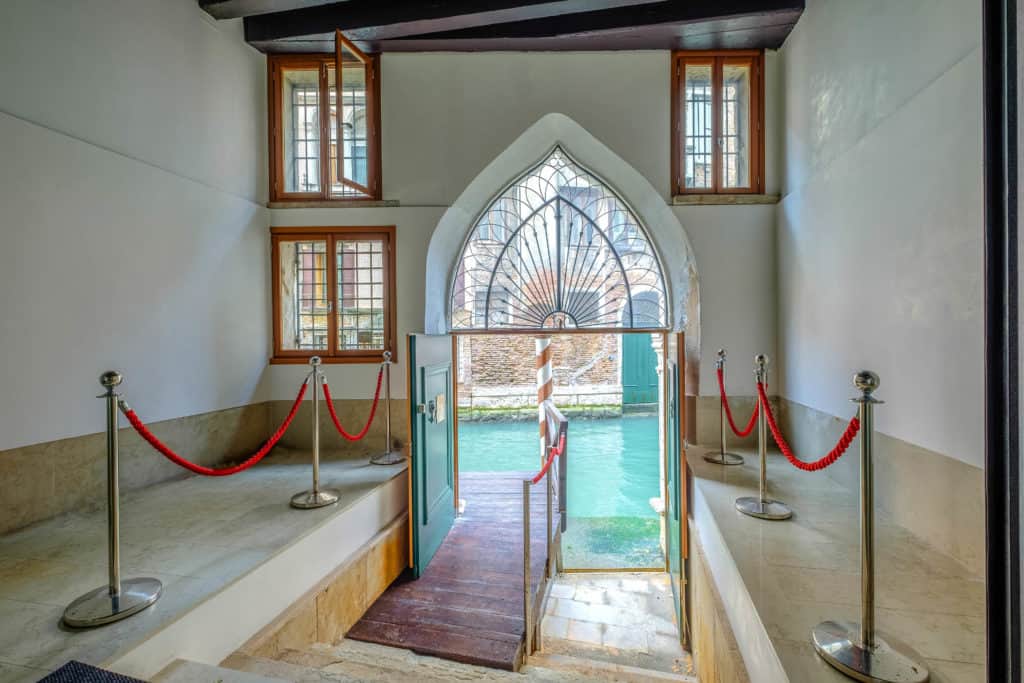 Water entrance - Palazzo Molin Massari Apartment Water entrance - Palazzo Molin Massari Apartment