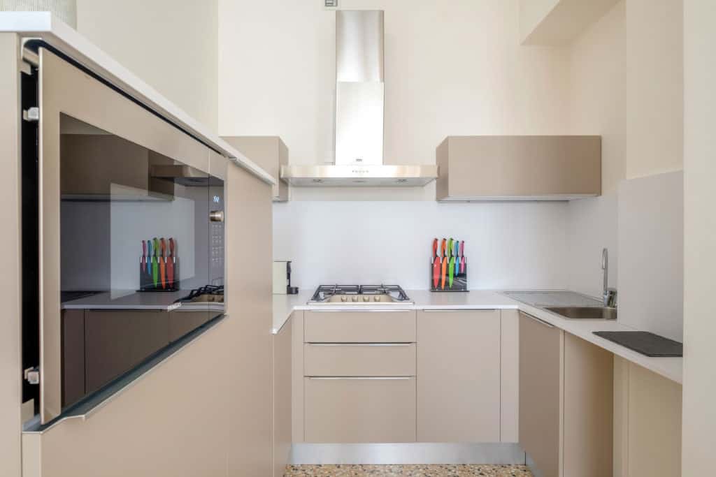 Small kitchen with modern furnishing - Palazzo Molin Tiziano Apartment Small kitchen with modern furnishing - Palazzo Molin Tiziano Apartment