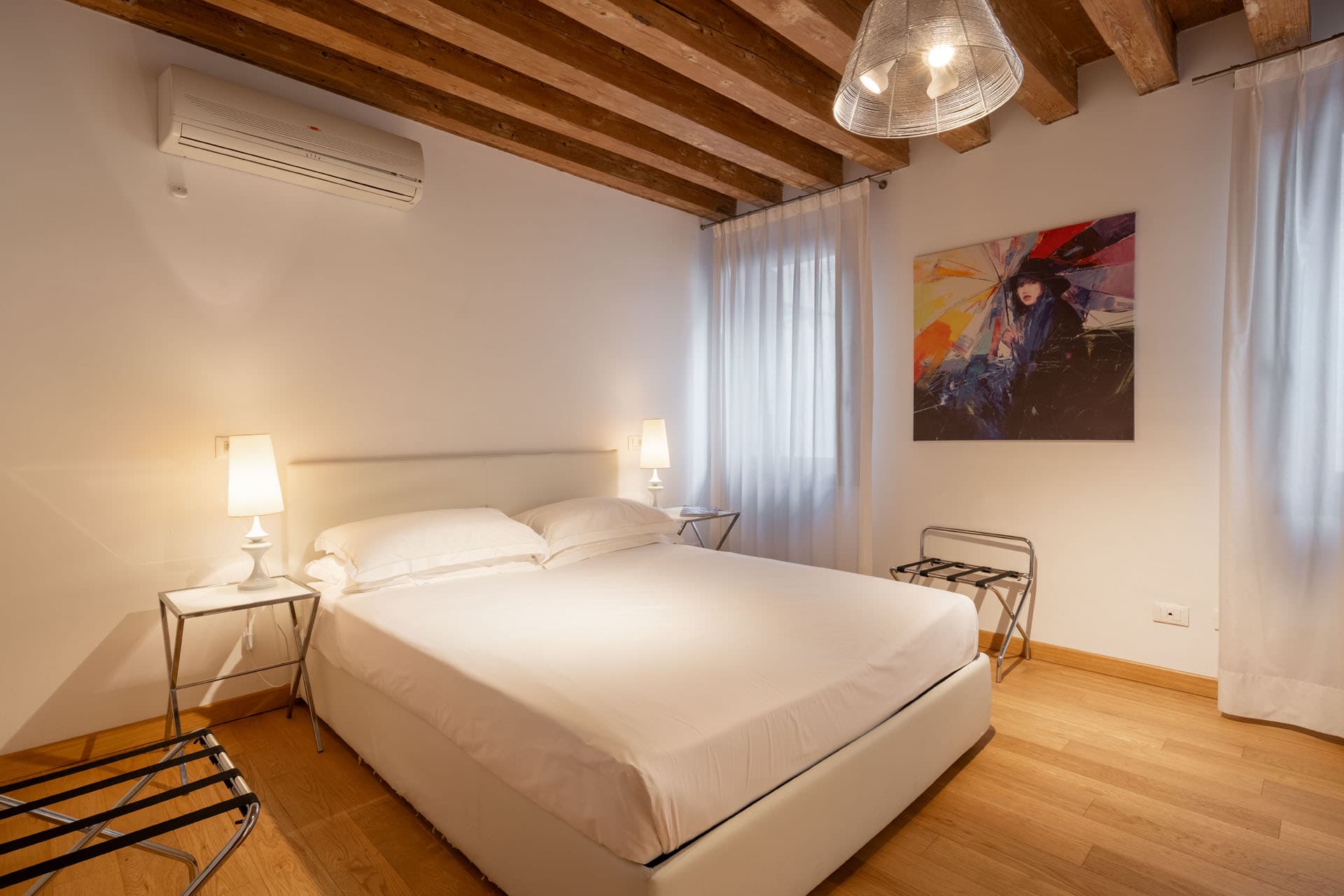 The Lion's House Apartment - Lion 1