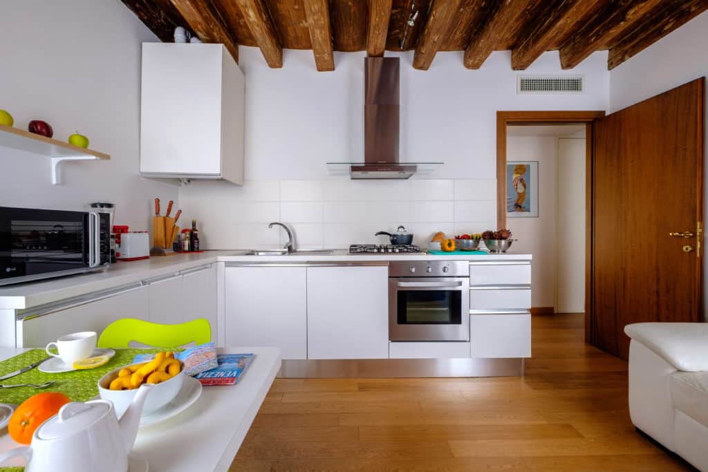 Entrance of the kitchen with modern furnishing - The Lion's 3 Apartment Entrance of the kitchen with modern furnishing - The Lion's 3 Apartment