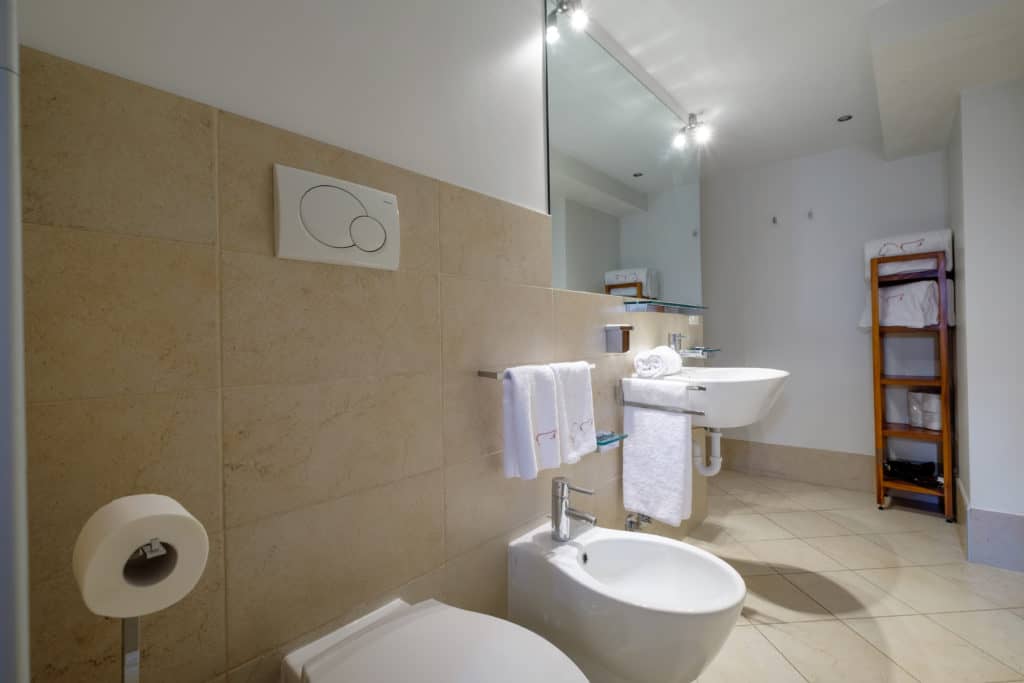 Entrance of the small bathroom with shower - The Lion's 4 Apartment Entrance of the small bathroom with shower - The Lion's 4 Apartment