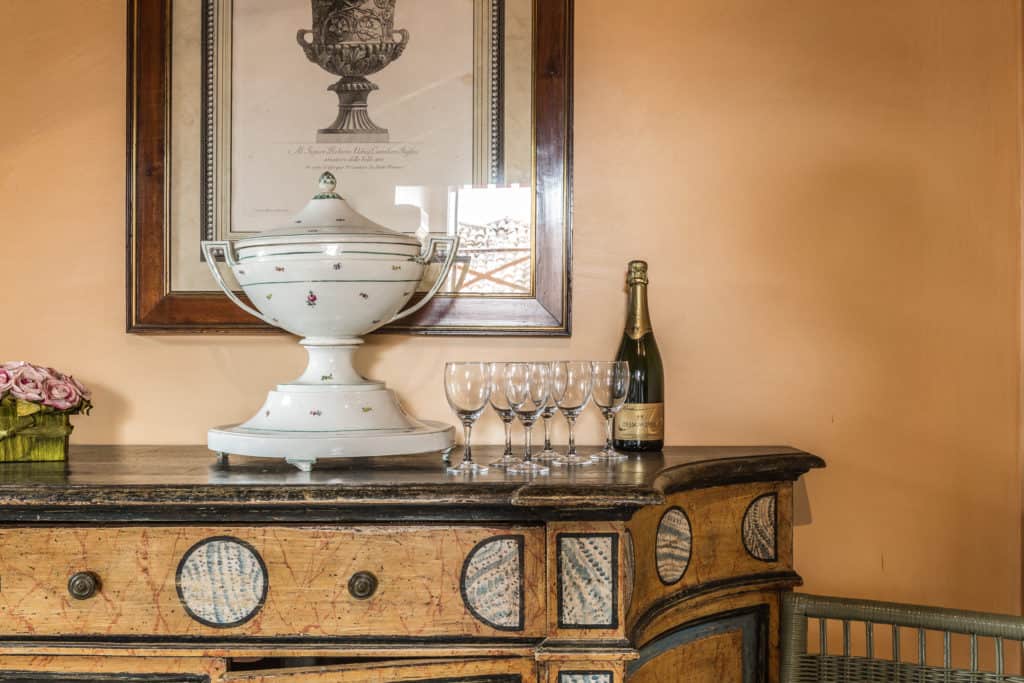 Decorations on a vintage cabinet - The Venetian Penthouse Apartment Decorations on a vintage cabinet - The Venetian Penthouse Apartment