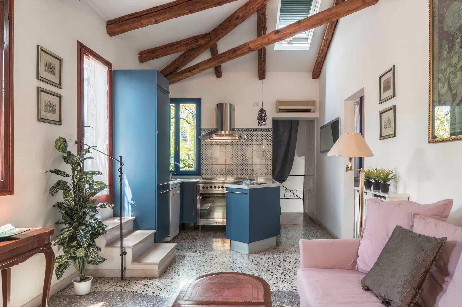 Three-Terraces Apartment