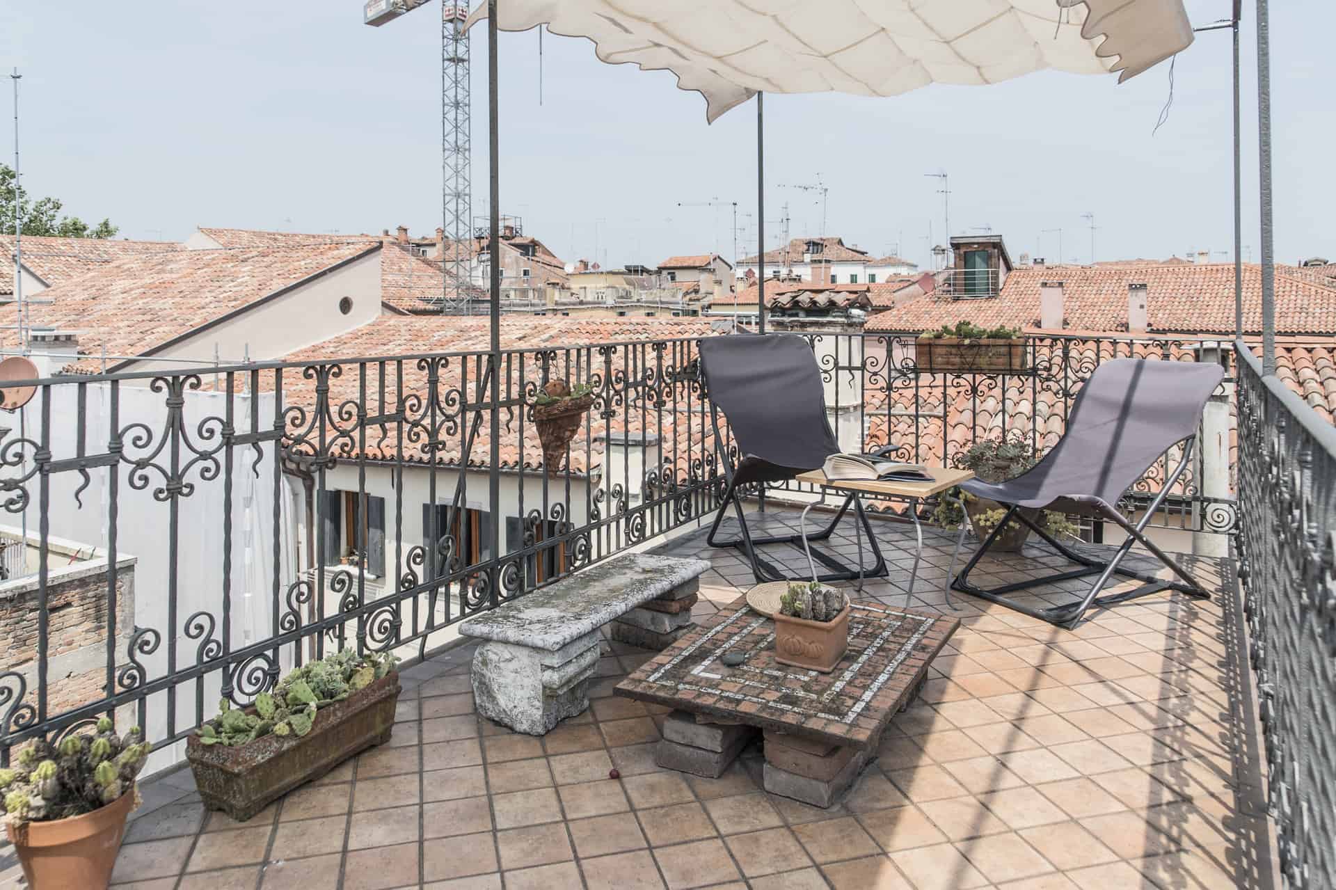 Three-Terraces Apartment