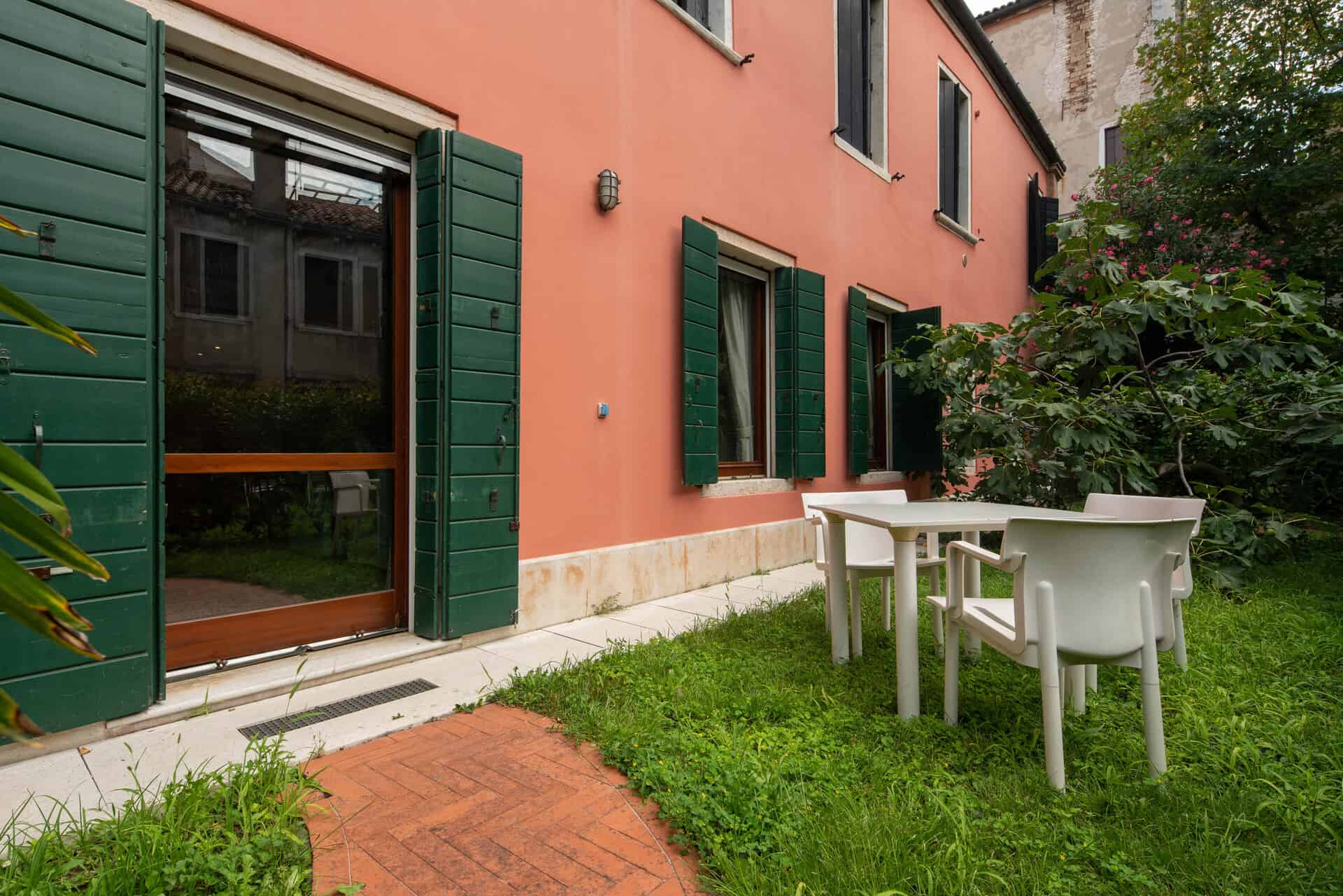 Garden Apartment