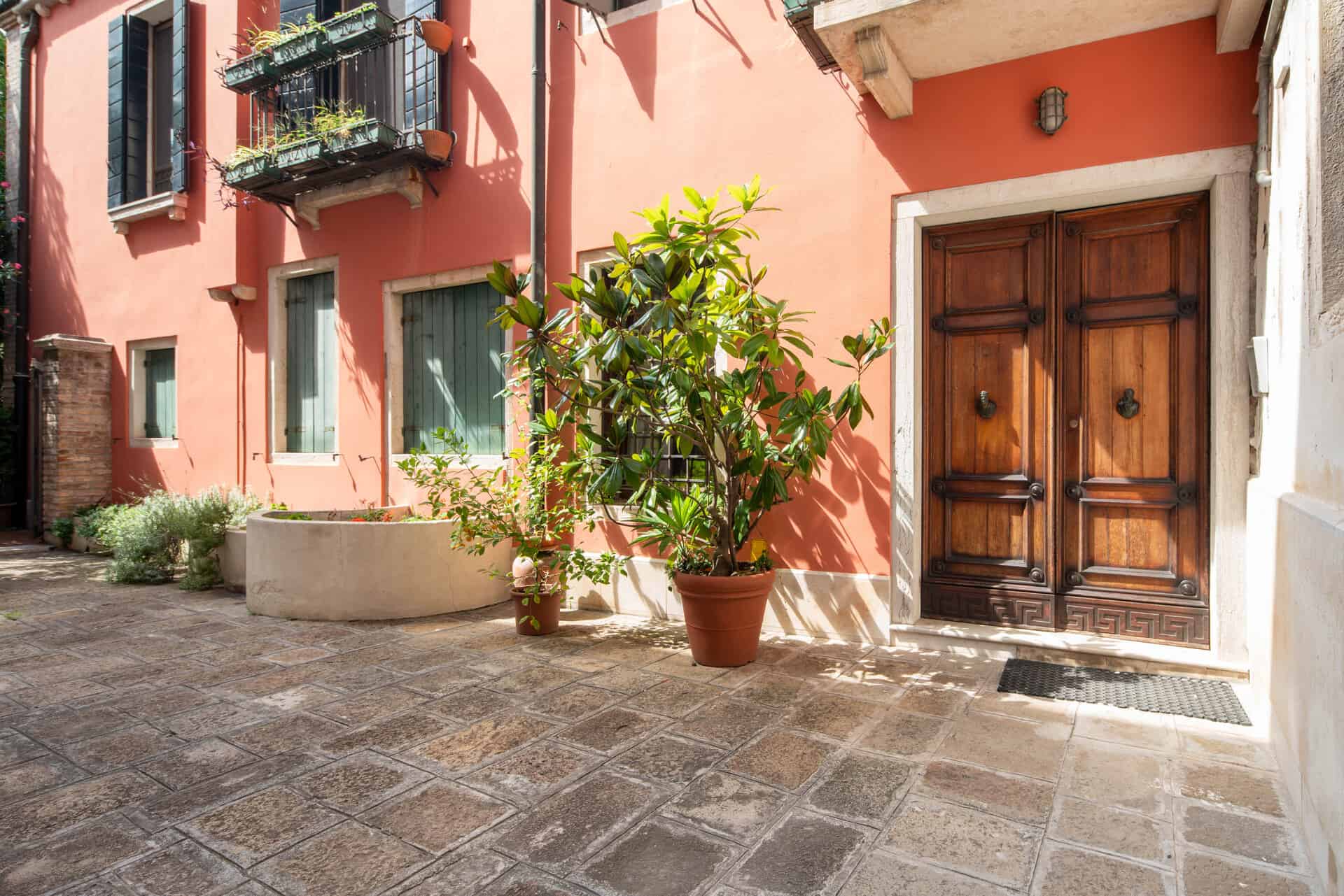 Garden Apartment