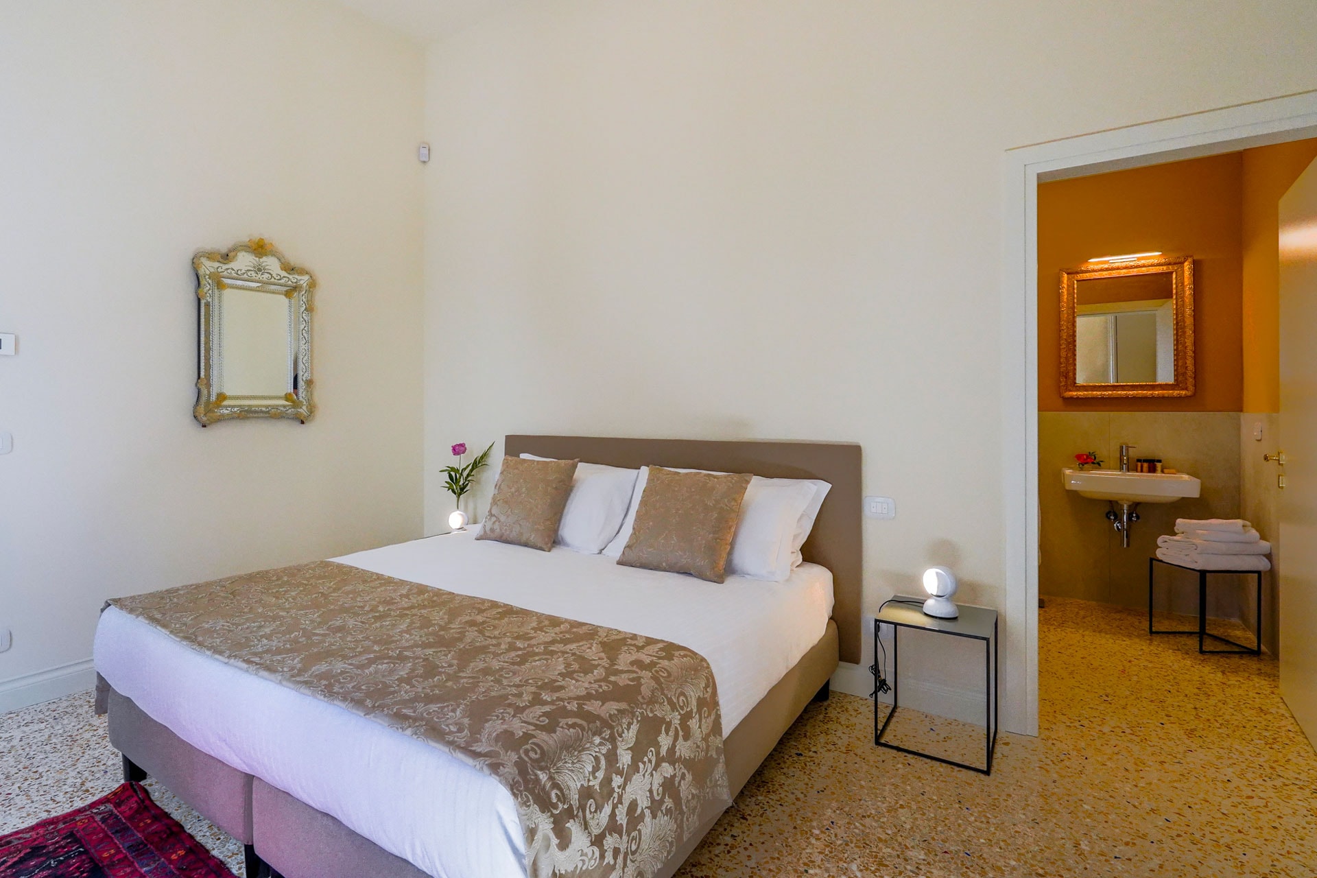 Ca' Longo Palace Damasco Apartment